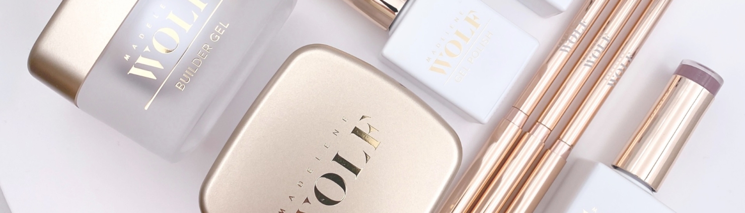 Minimalist Newsletter Email Header (1920 × 720 px) - 5